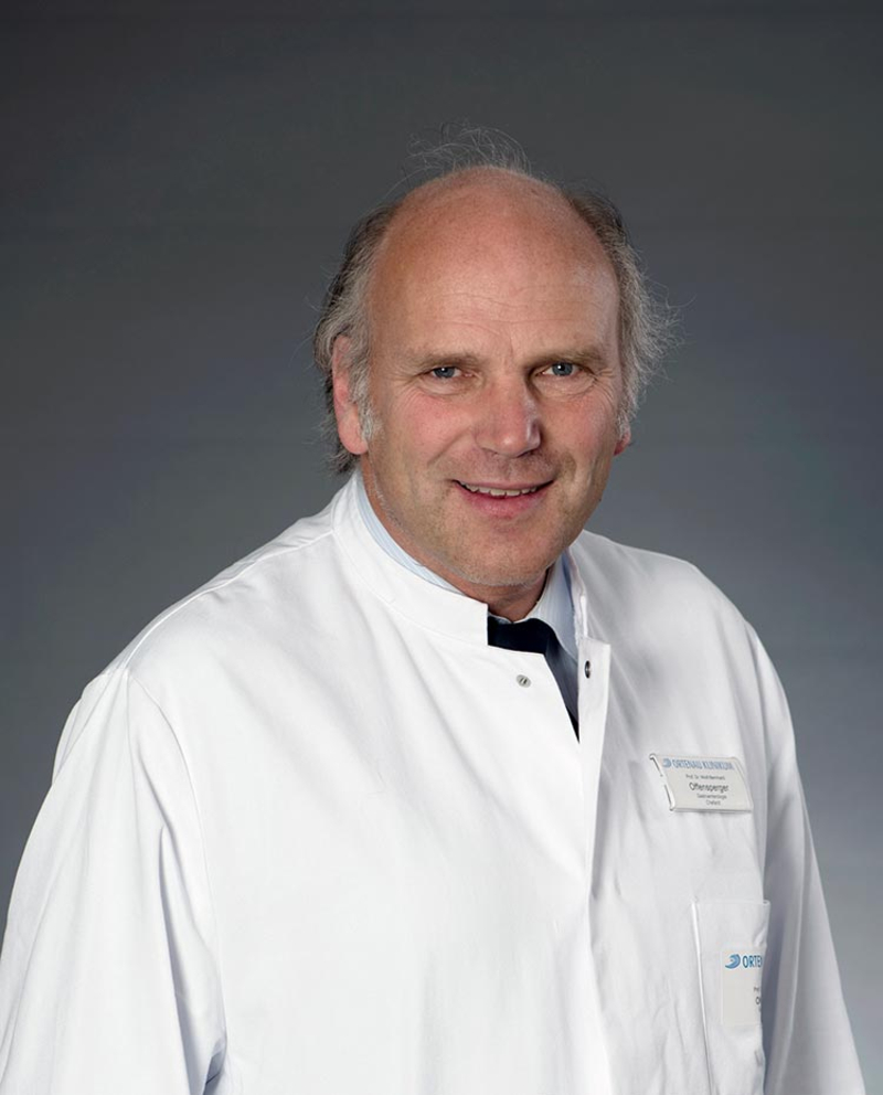 Abbildung: Prof. Dr. Wolf-Bernhard Offensperger Chefarzt Facharzt für Innere Medizin, Gastroenterologie, Hepatologie